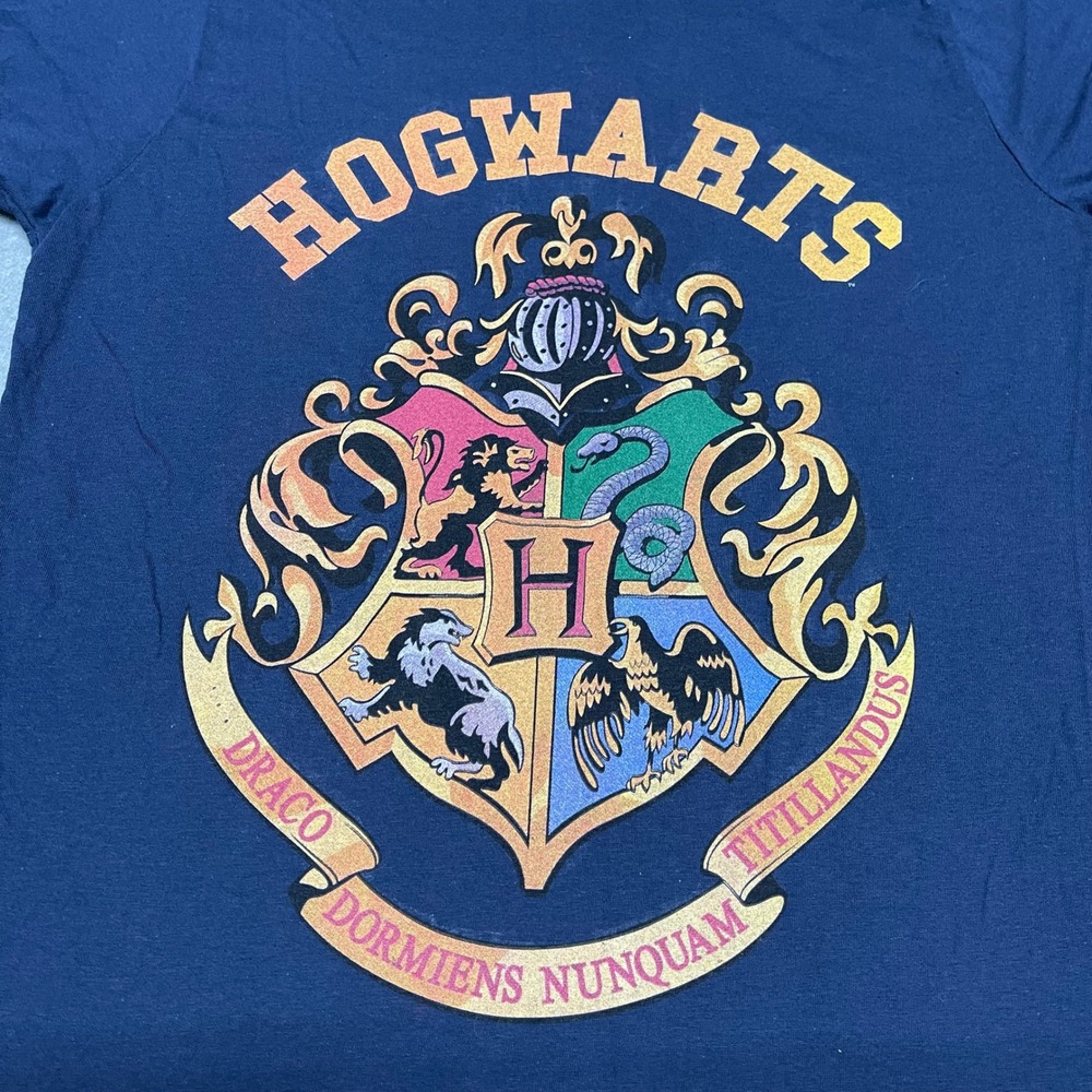 Harry Potter Shirt Girls Large Navy Blue Hogwarts School Of Witchcraft Crest - Picture 2 of 10